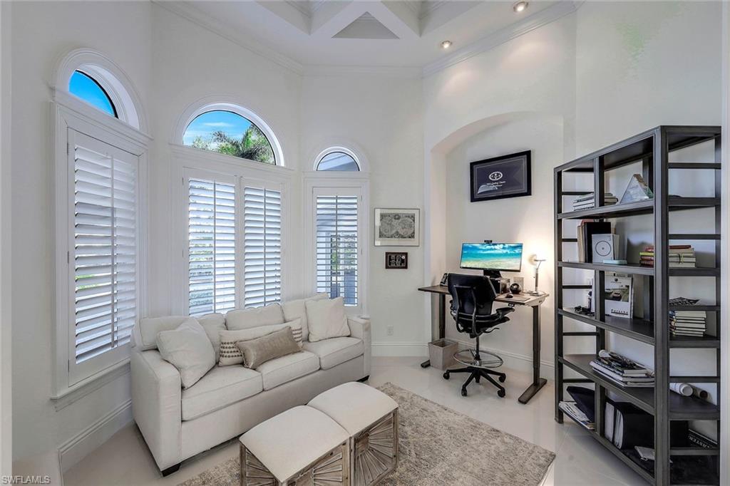 BAY WOODS - Residential