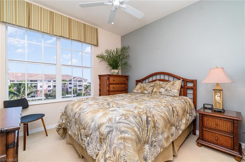 ROYAL POINTE - Residential