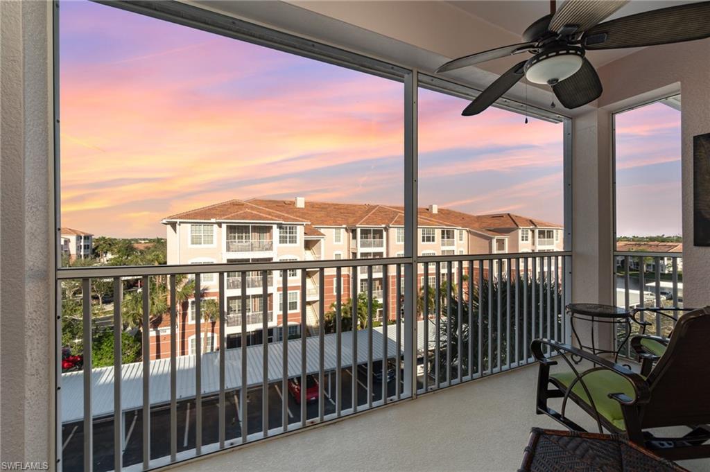 ROYAL POINTE - Residential