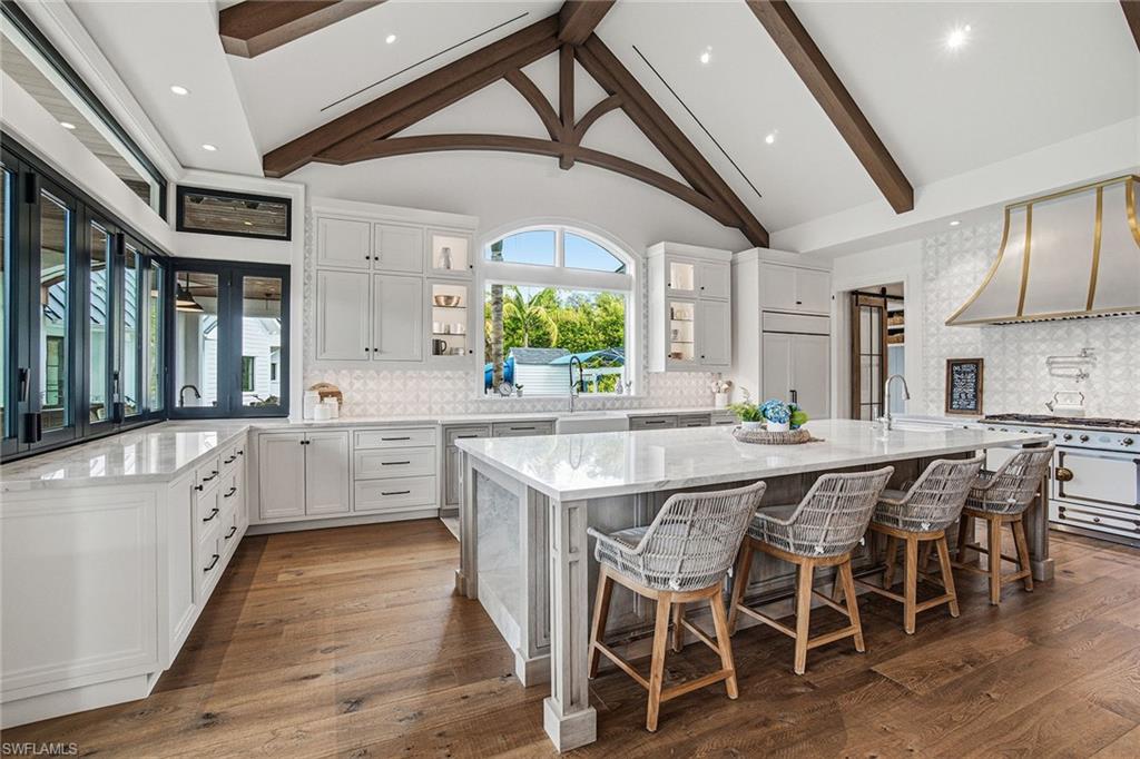 COCOHATCHEE ESTATES - Residential