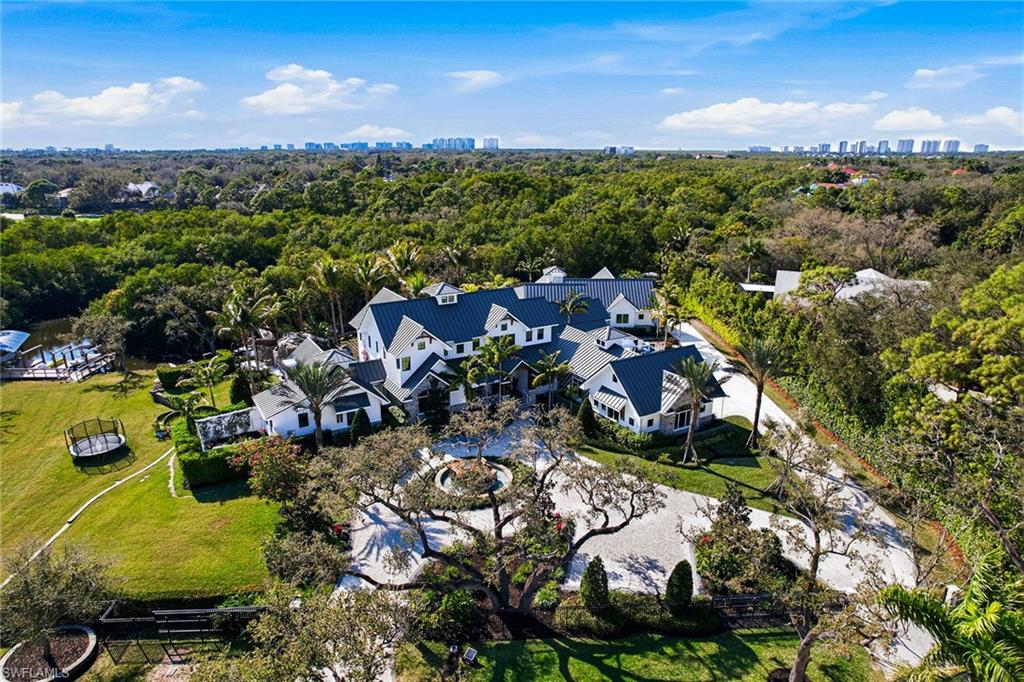 COCOHATCHEE ESTATES - Residential