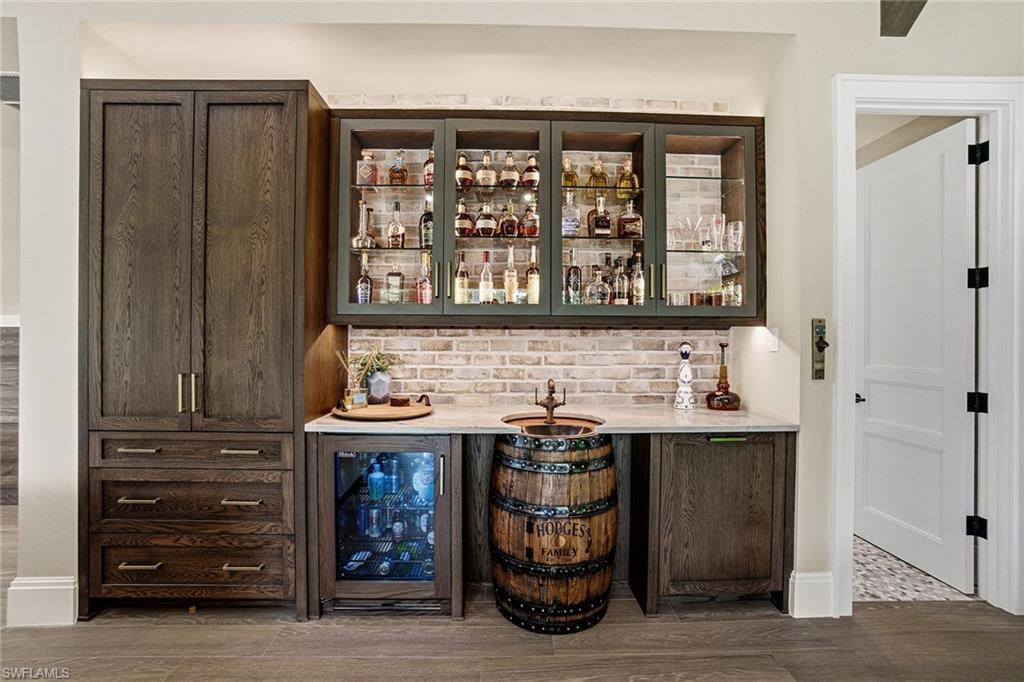 COCOHATCHEE ESTATES - Residential