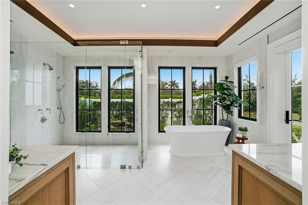 COCOHATCHEE ESTATES - Residential