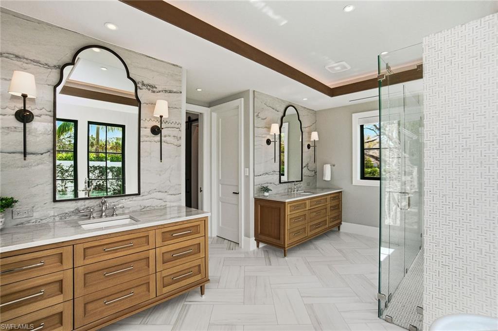 COCOHATCHEE ESTATES - Residential