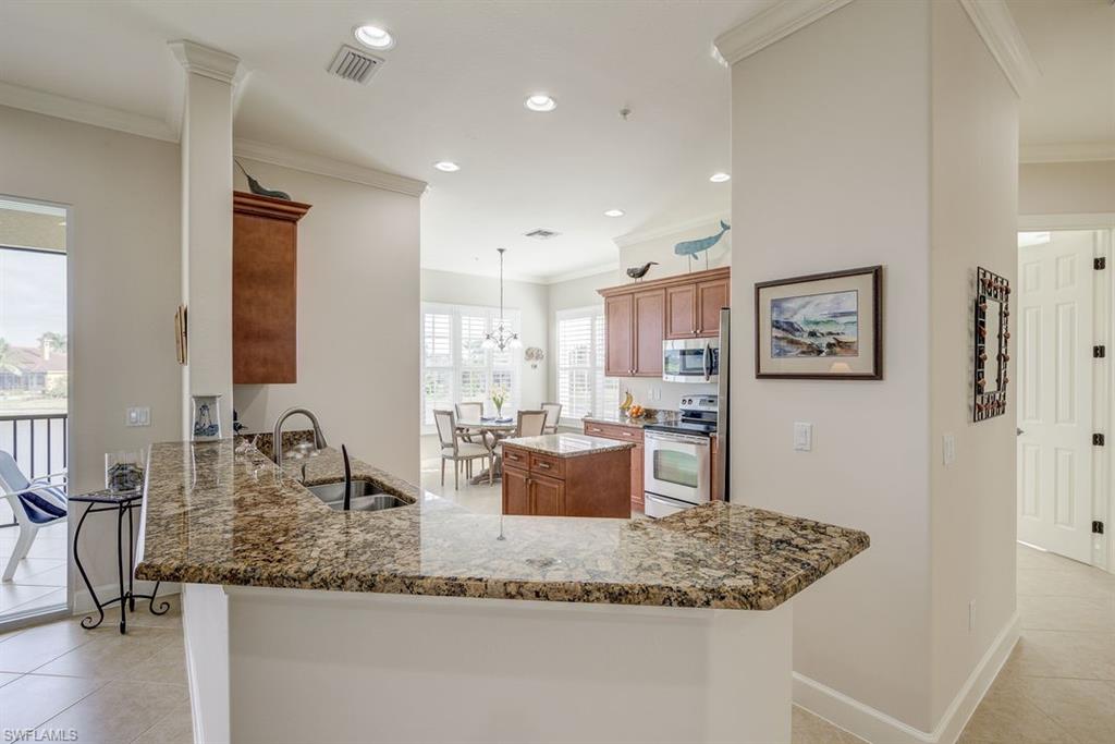 PLAYERS COVE - Residential