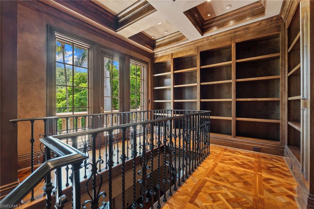 BAY COLONY SHORES - Residential