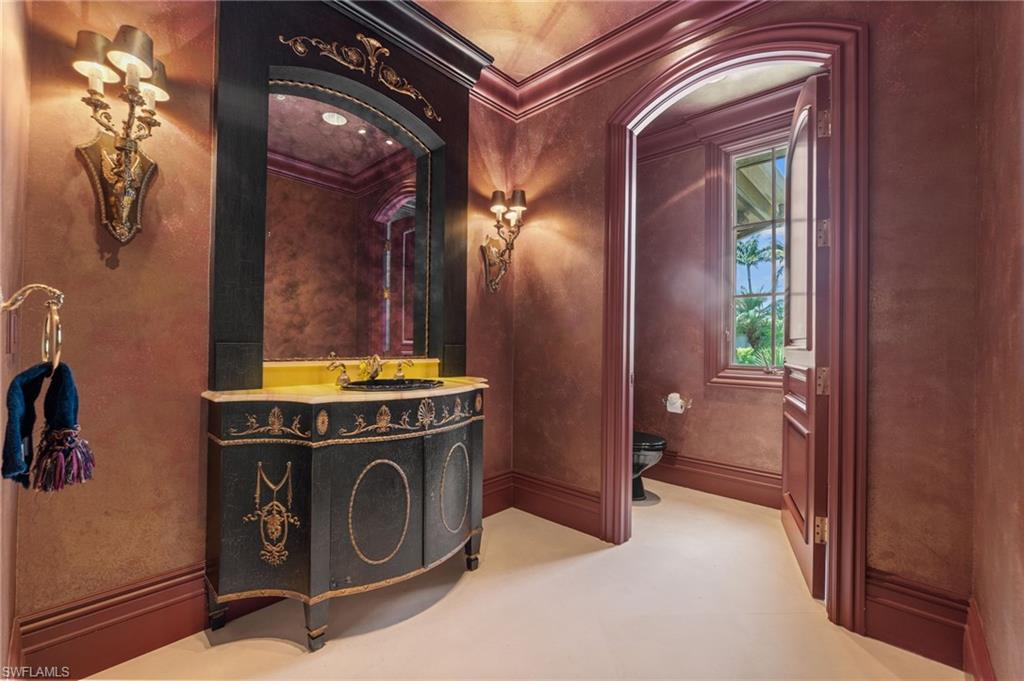 BAY COLONY SHORES - Residential