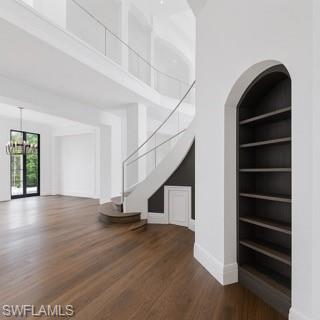 BAY COLONY SHORES - Residential