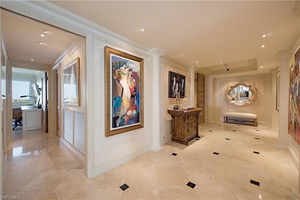 SEAPOINT AT NAPLES CAY - Residential