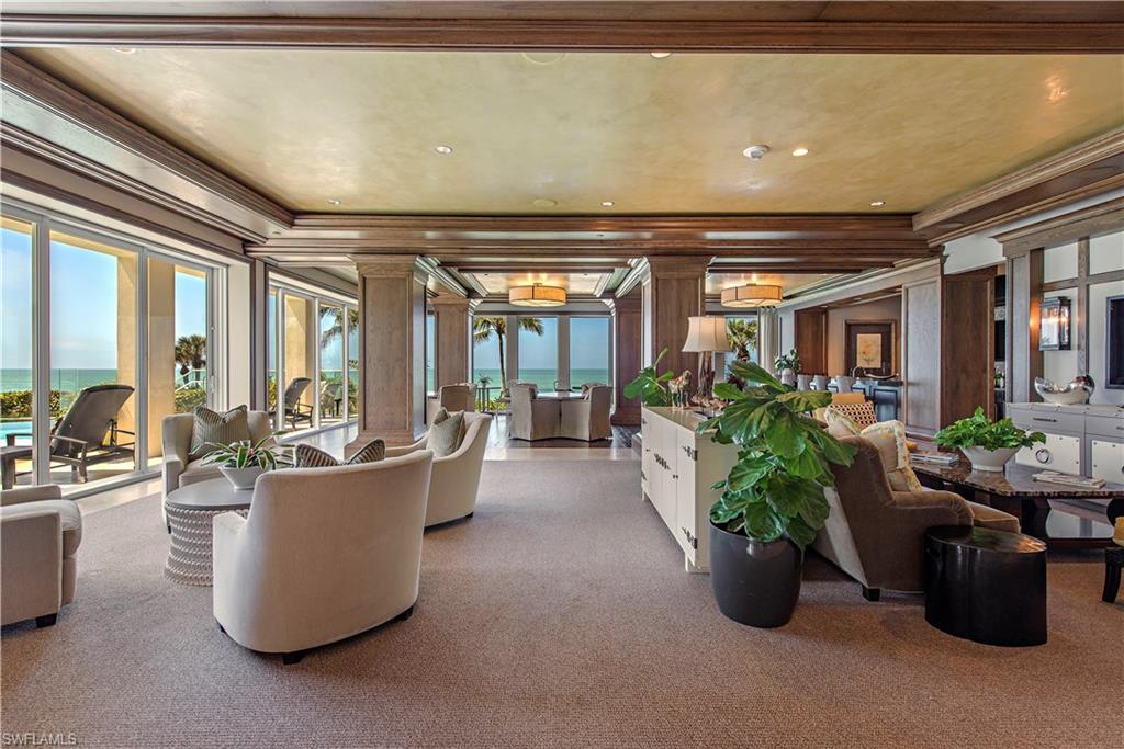 SEAPOINT AT NAPLES CAY - Residential