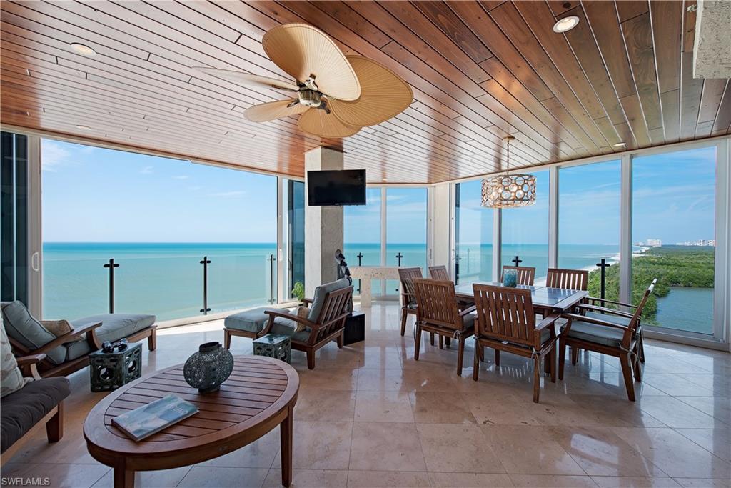 SEAPOINT AT NAPLES CAY - Residential