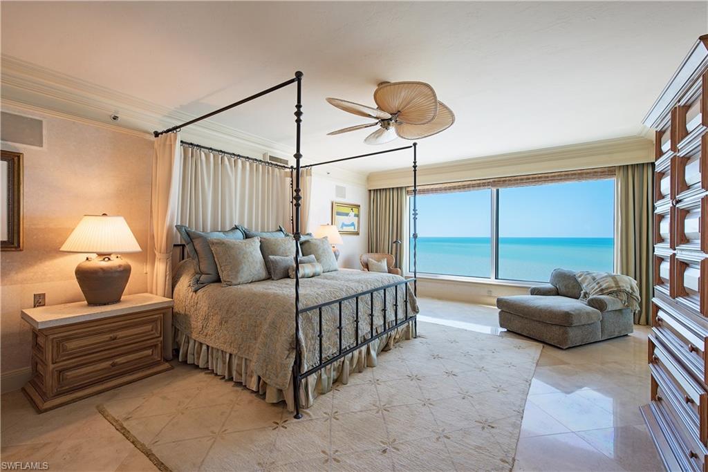 SEAPOINT AT NAPLES CAY - Residential