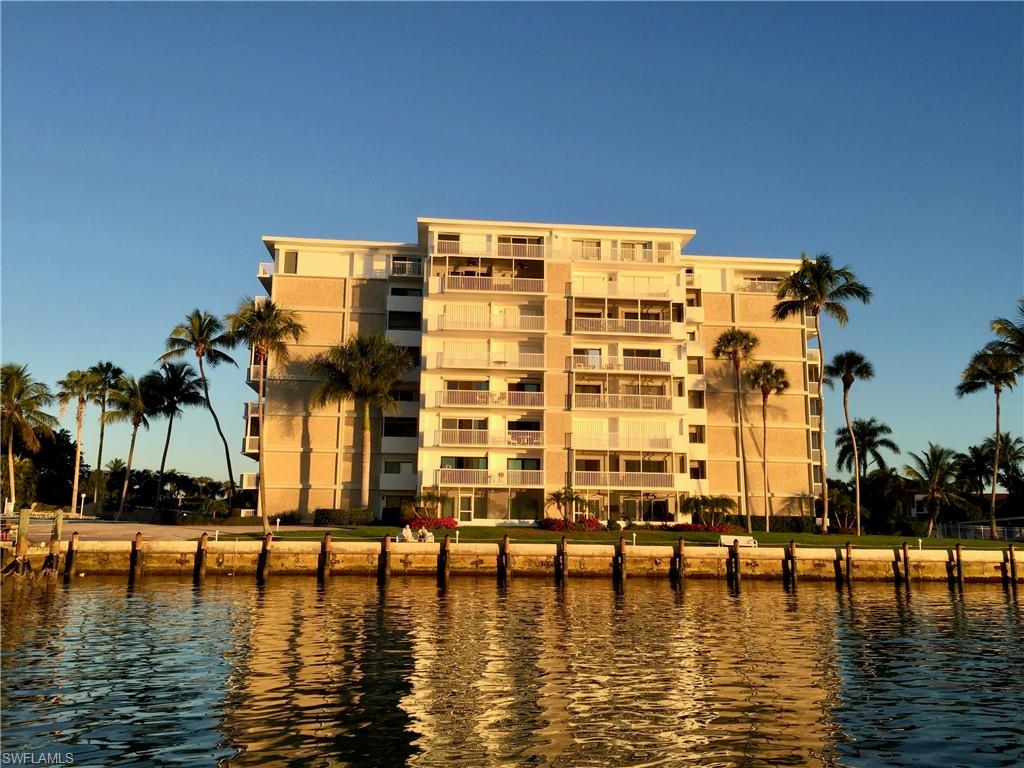 MARCO TOWERS - Residential