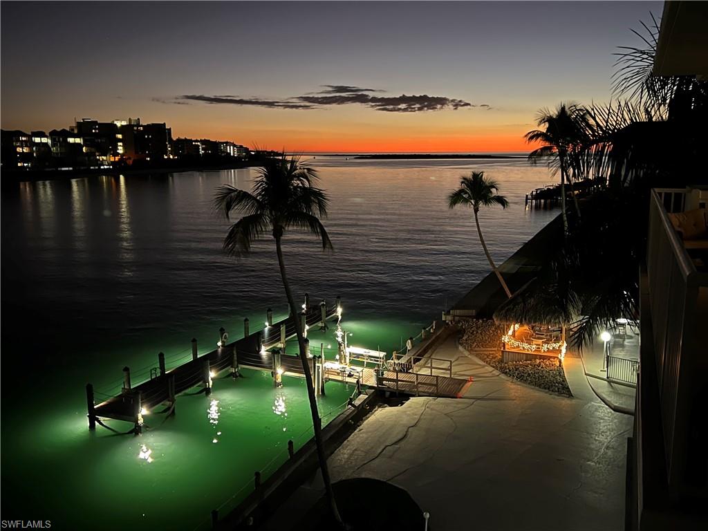 MARCO TOWERS - Residential