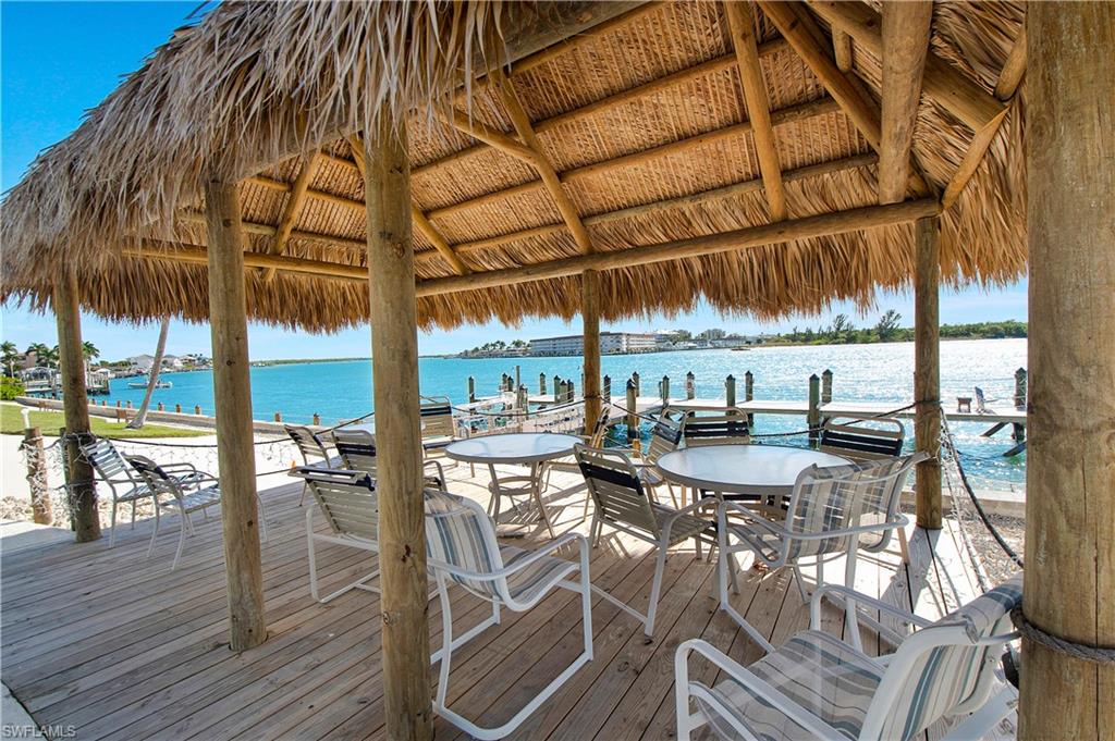 MARCO TOWERS - Residential