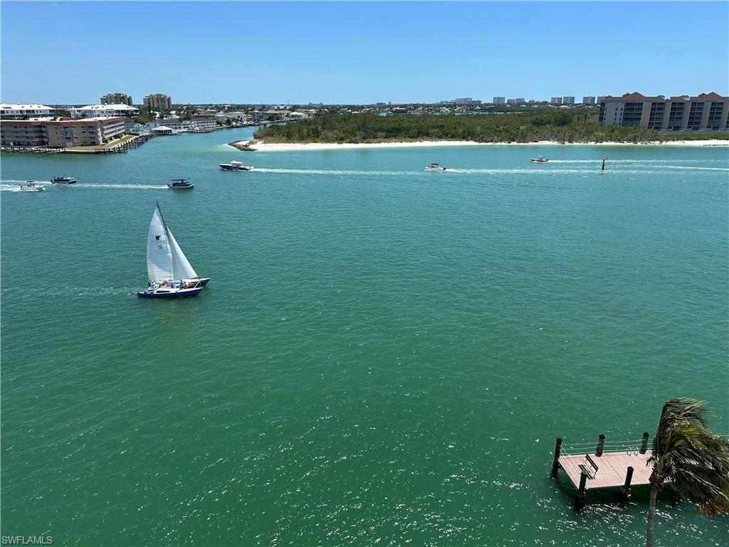 MARCO TOWERS - Residential