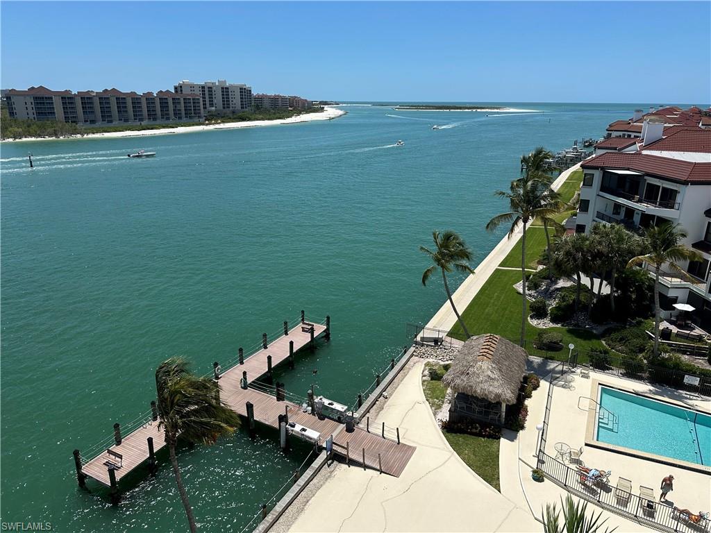 MARCO TOWERS - Residential