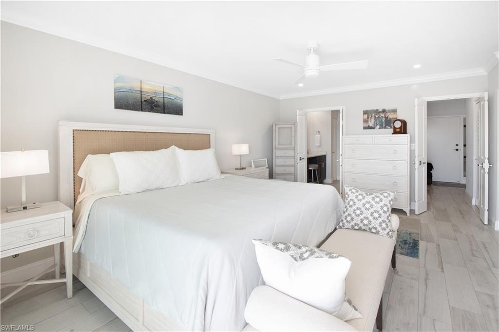 MARCO TOWERS - Residential