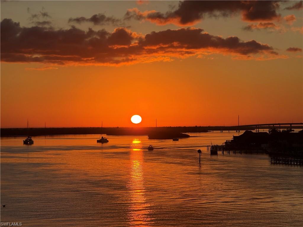 MARCO TOWERS - Residential