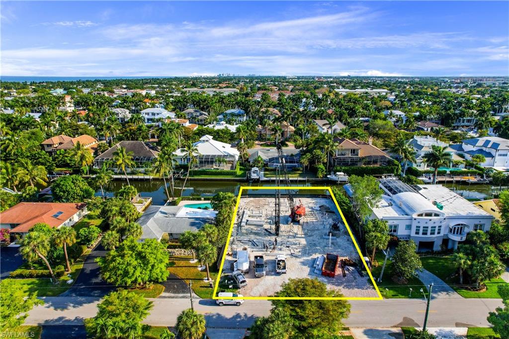 AQUALANE SHORES - Residential