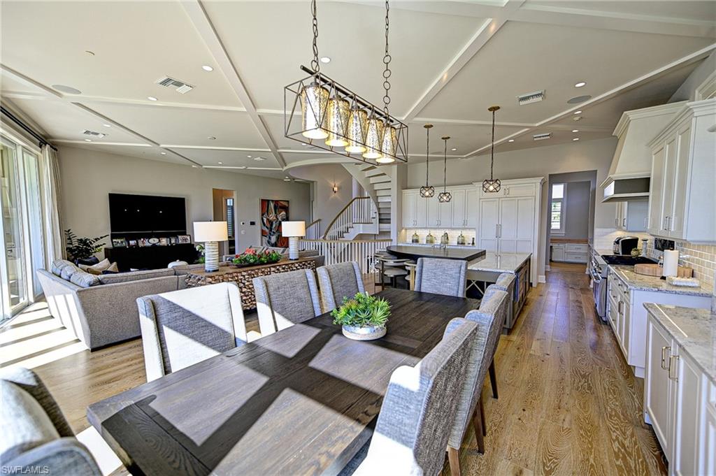 BAREFOOT BEACH - Residential