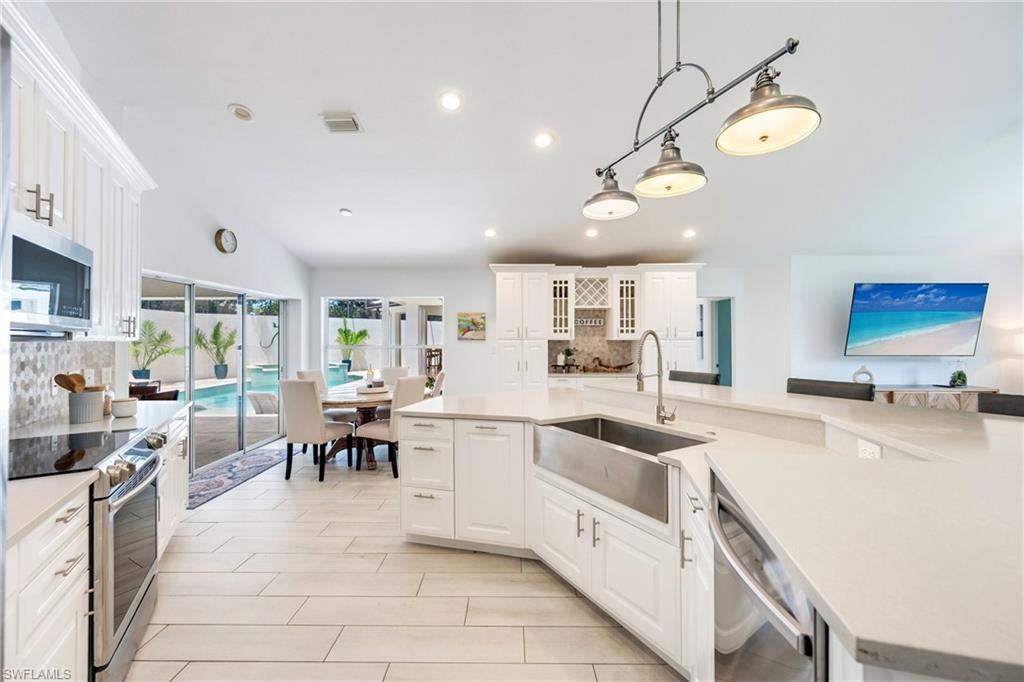 MONTEREY - Residential
