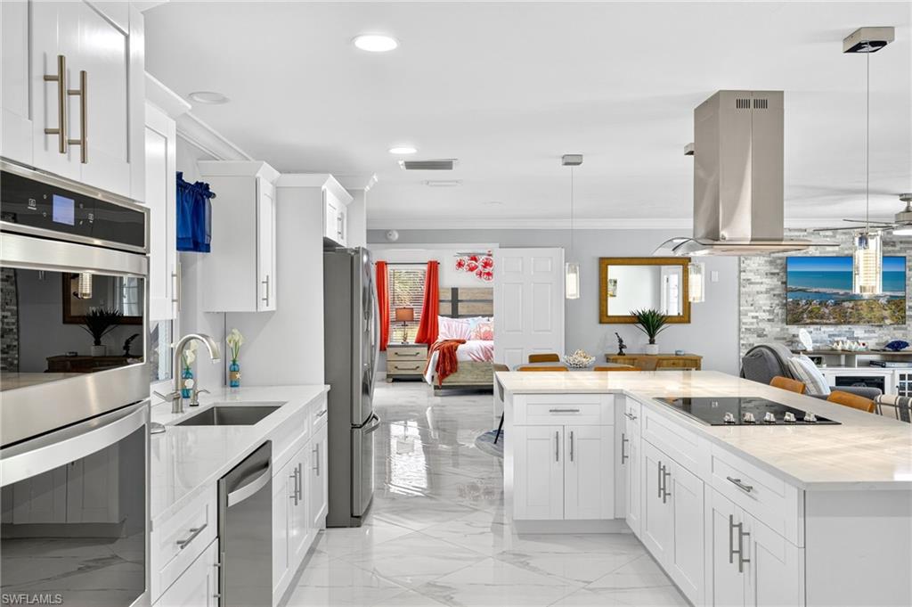 THE ROCKS - Residential