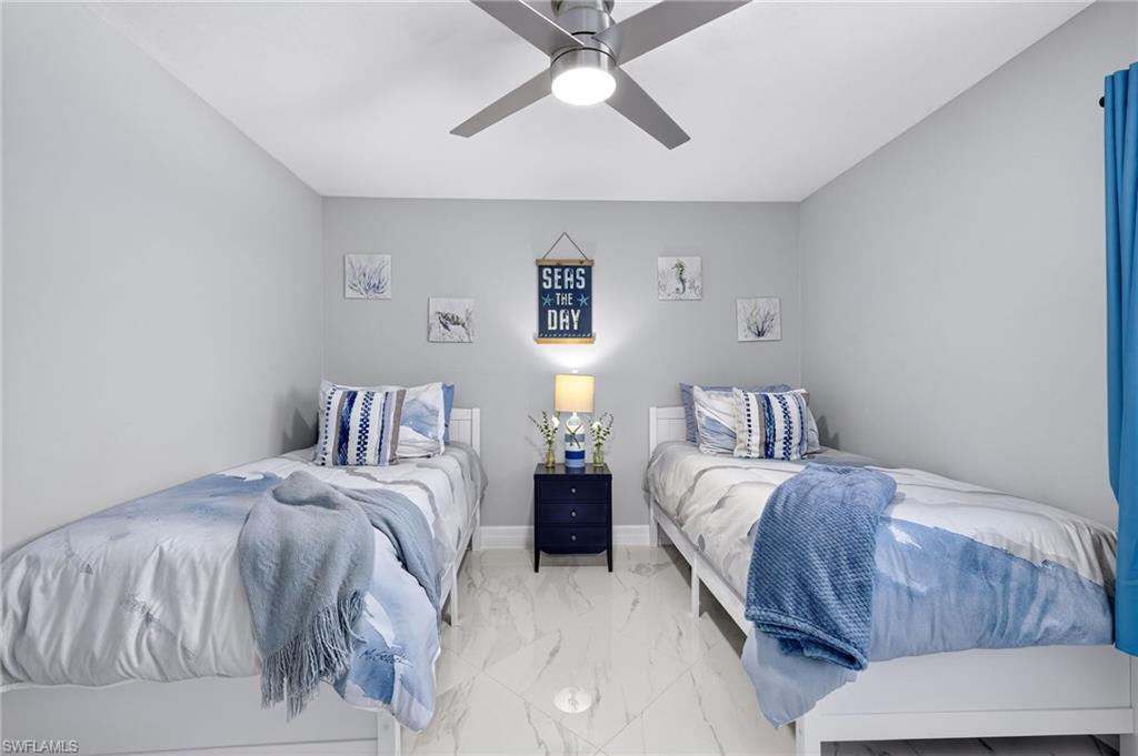 THE ROCKS - Residential