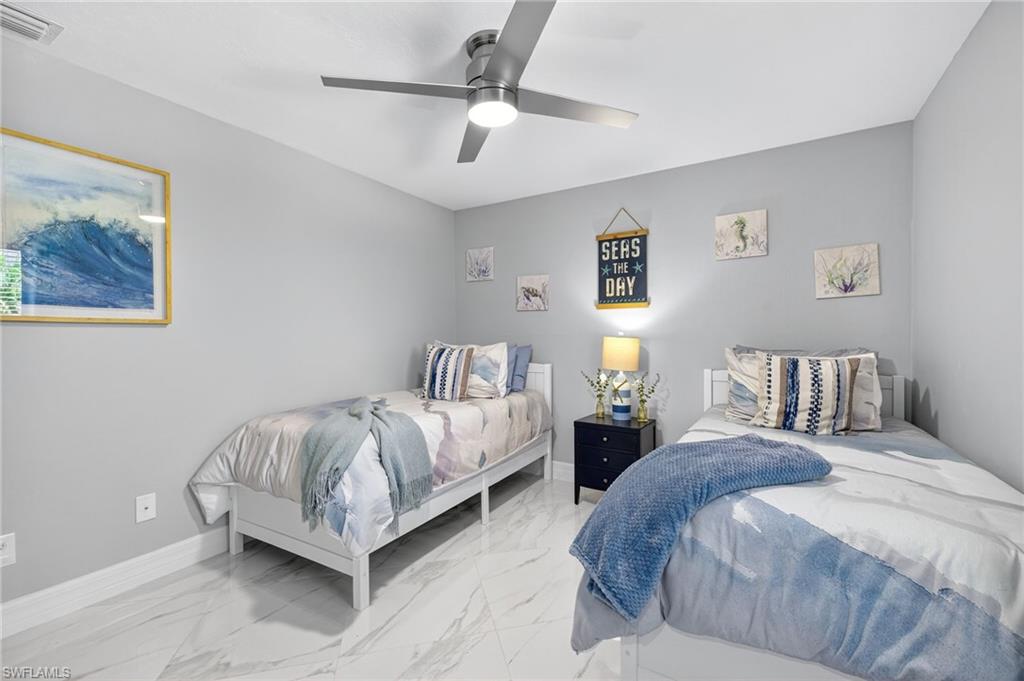 THE ROCKS - Residential