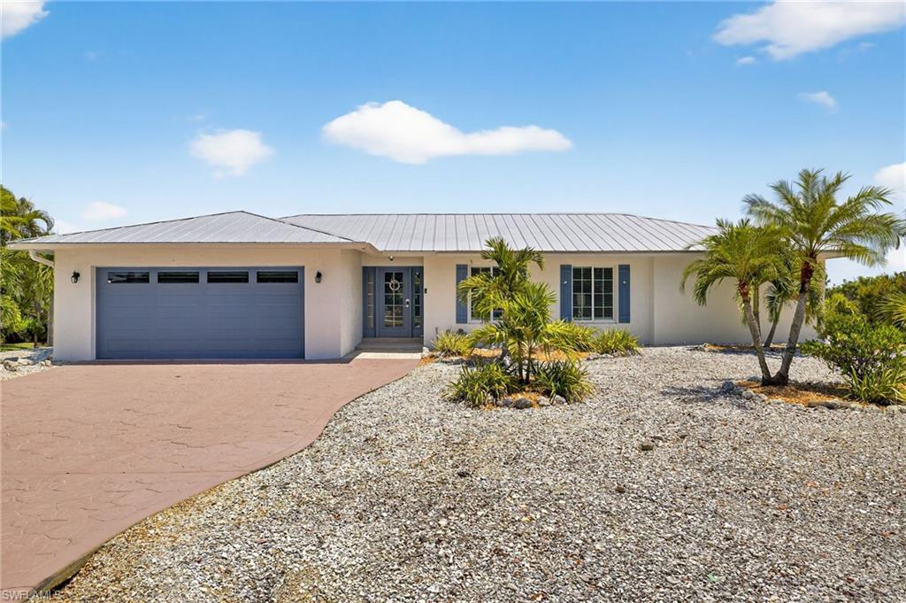 THE ROCKS - Residential