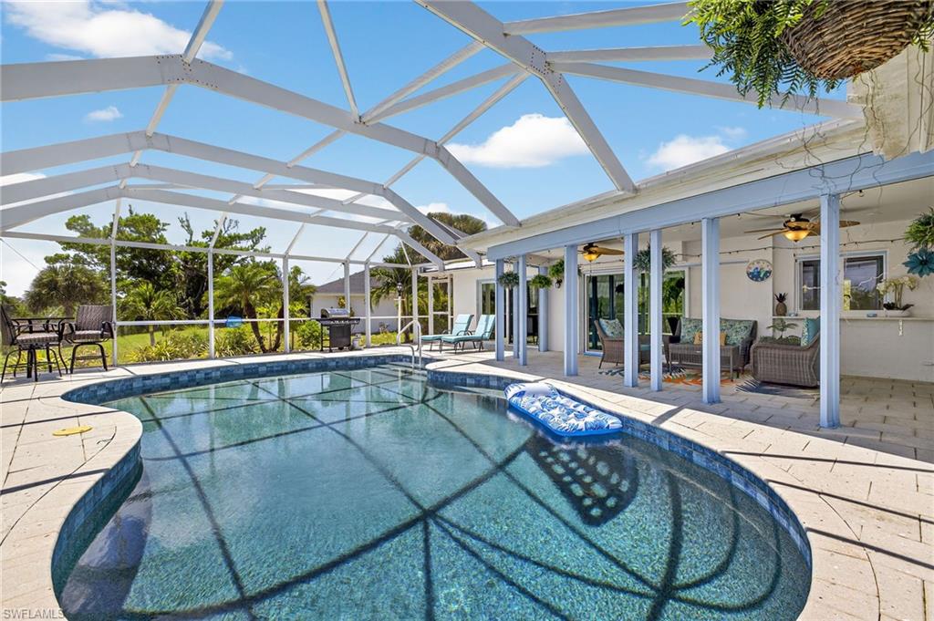 THE ROCKS - Residential