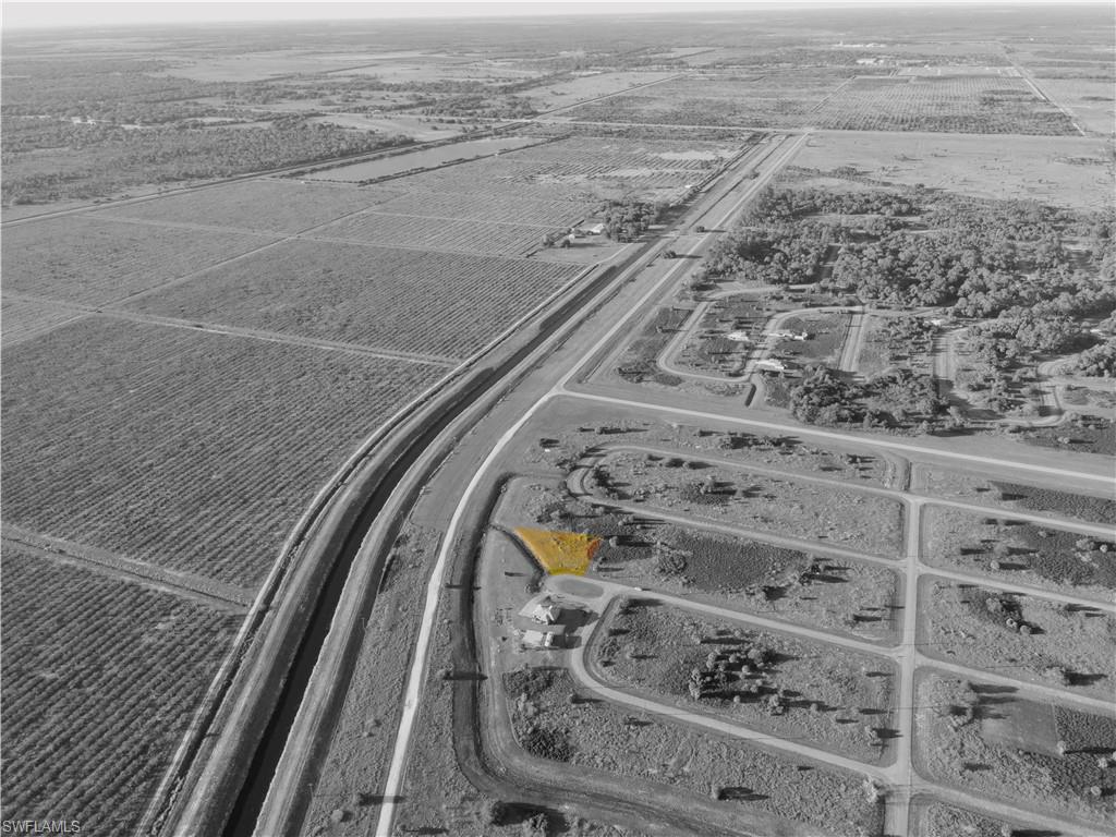 BANYAN VILLAGE - Land