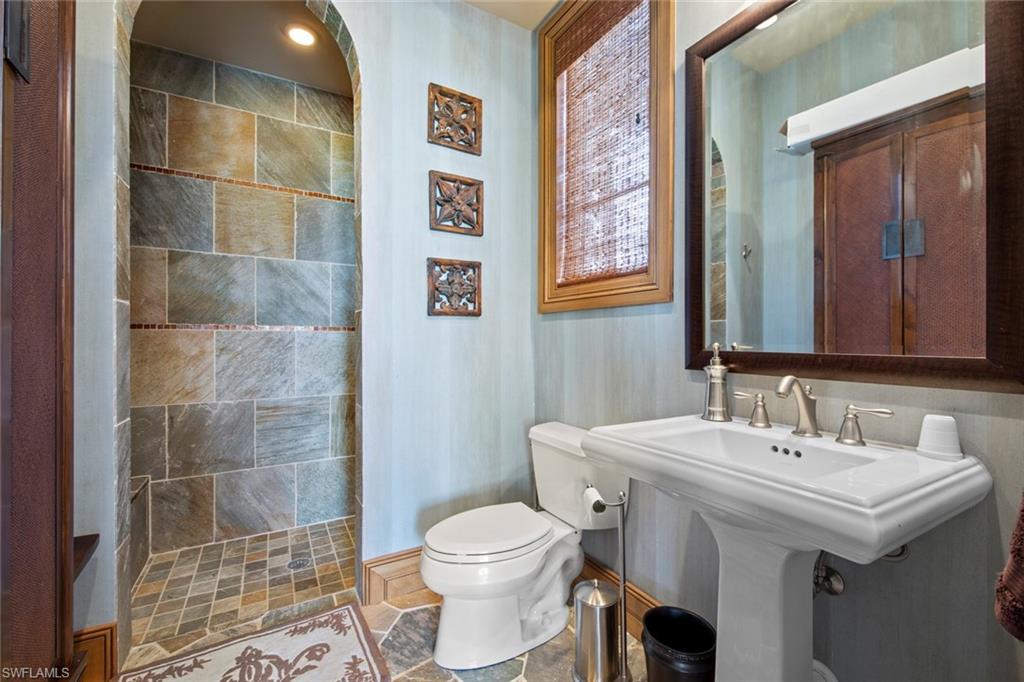 QUAIL WEST - Residential