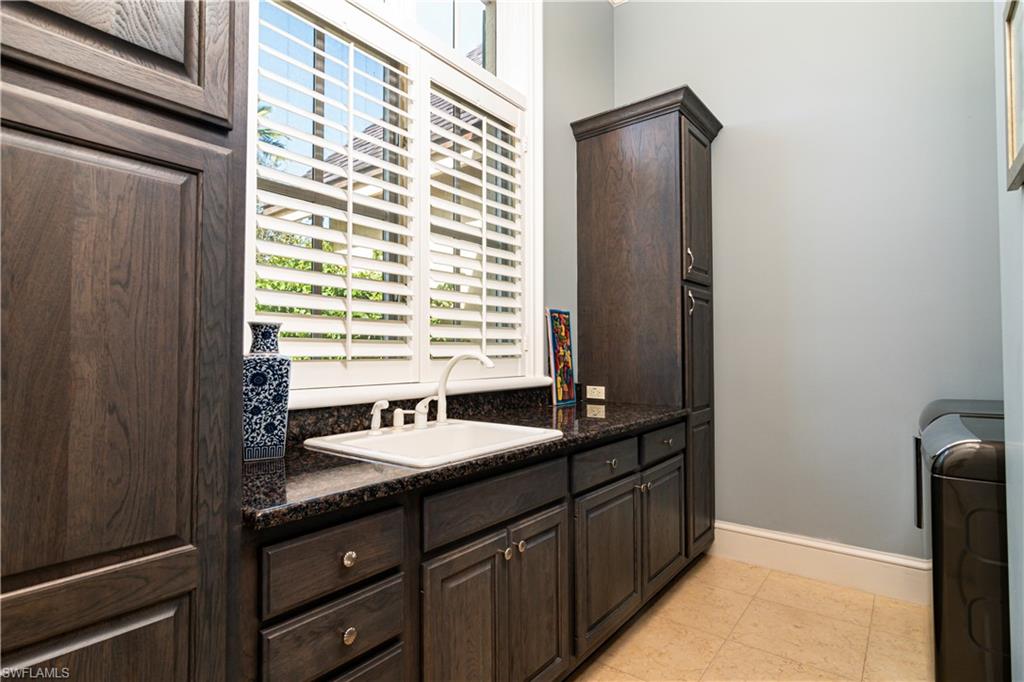 AQUALANE SHORES - Residential