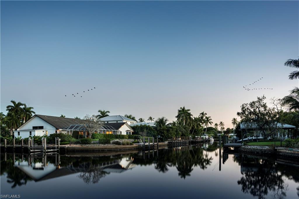 AQUALANE SHORES - Residential