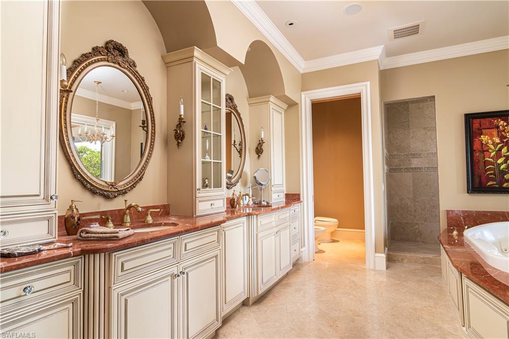 AQUALANE SHORES - Residential