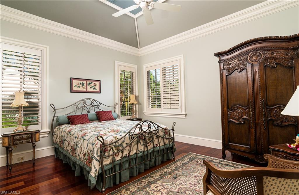 AQUALANE SHORES - Residential