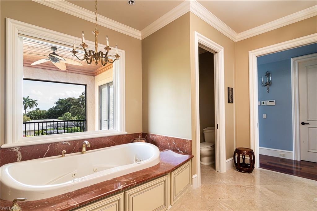 AQUALANE SHORES - Residential