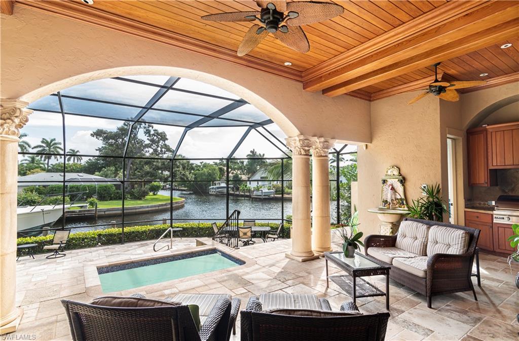 AQUALANE SHORES - Residential