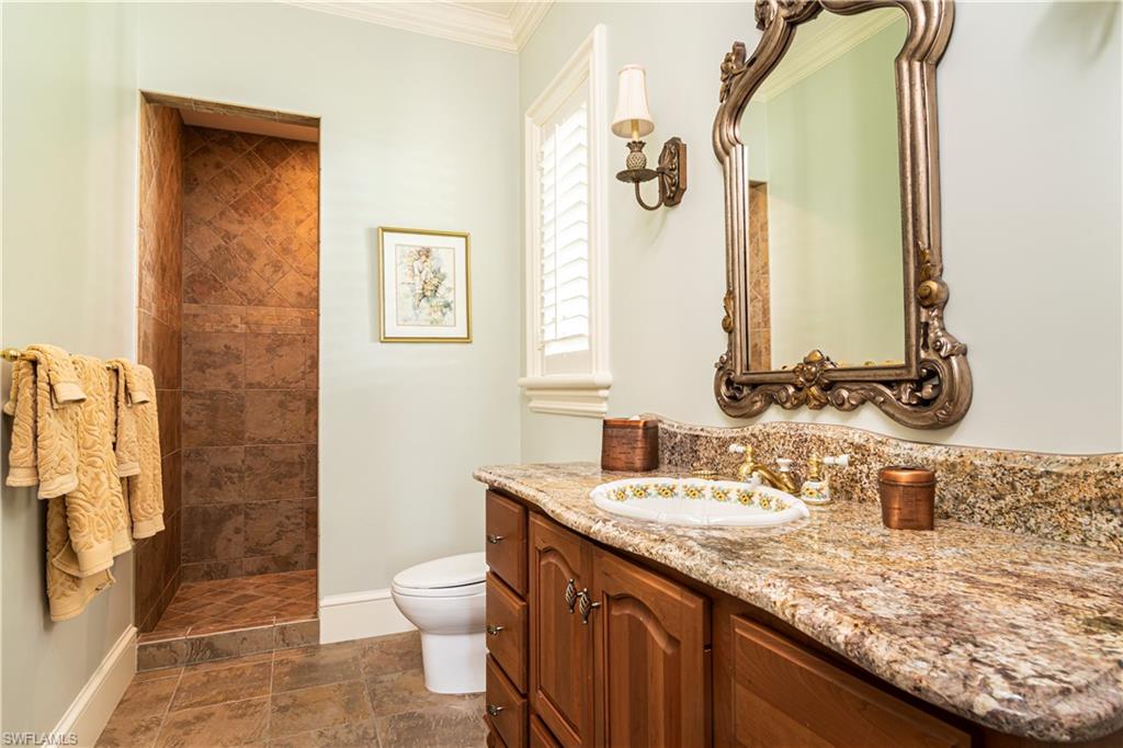 AQUALANE SHORES - Residential