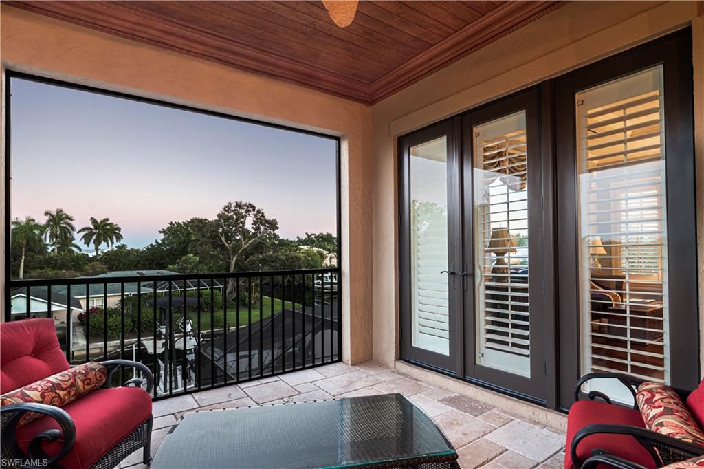 AQUALANE SHORES - Residential