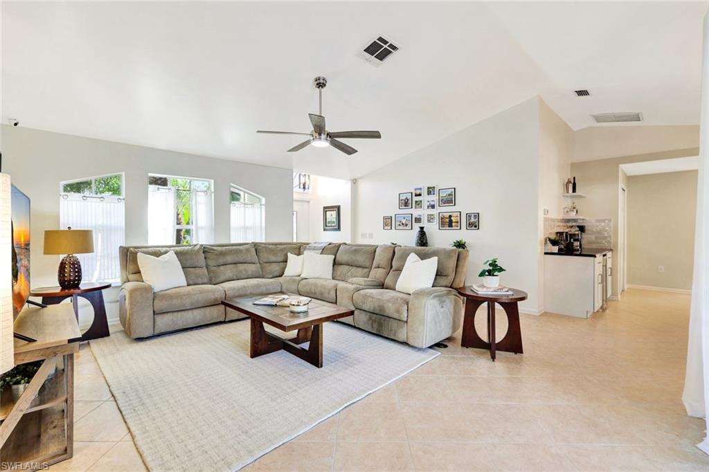 SPRING LAKES - Residential