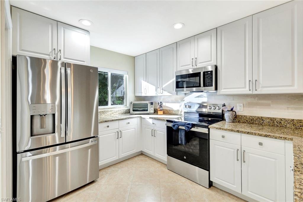 SPRING LAKES - Residential