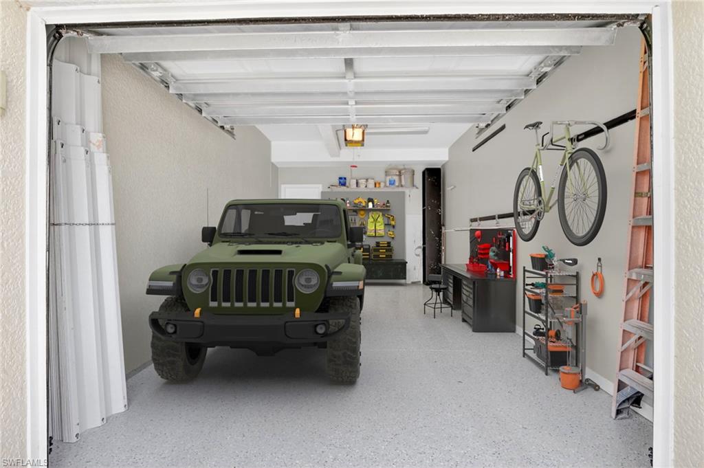 HAWK'S NEST - Residential