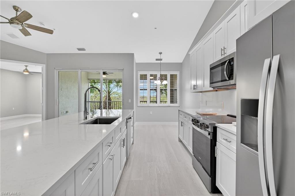 HAWK'S NEST - Residential