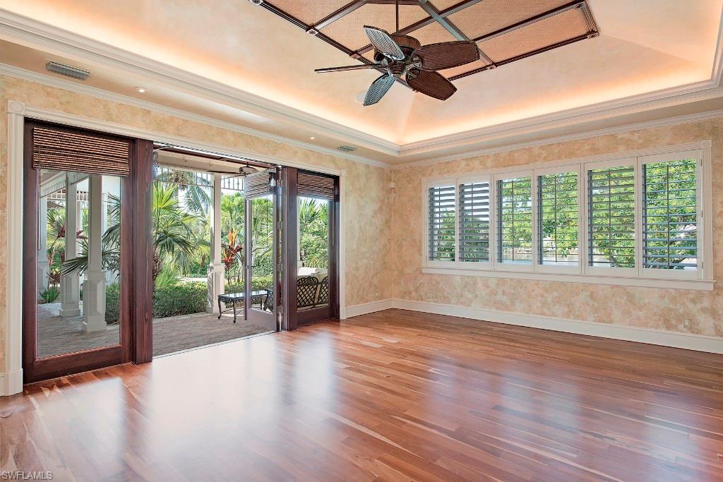 OLDE NAPLES - Residential