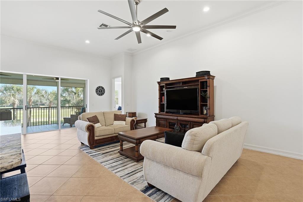 TRIANA - Residential