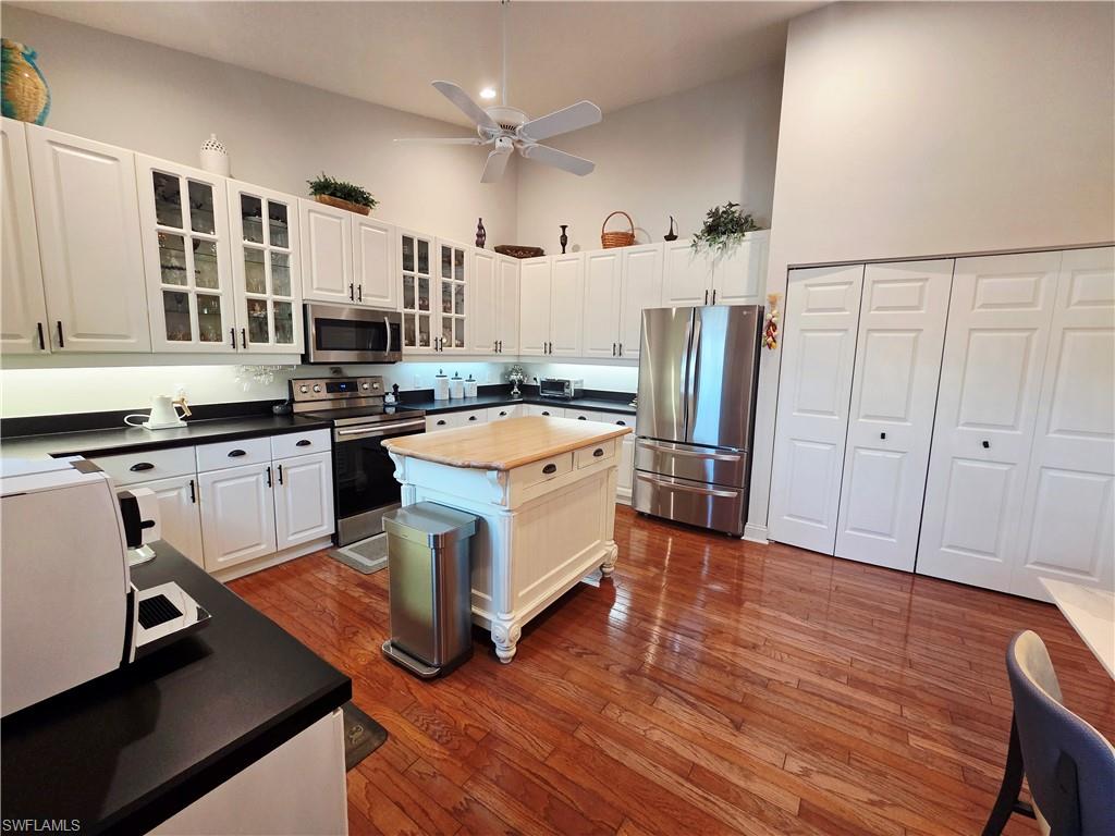 6775 Huntington Lakes CIR 202