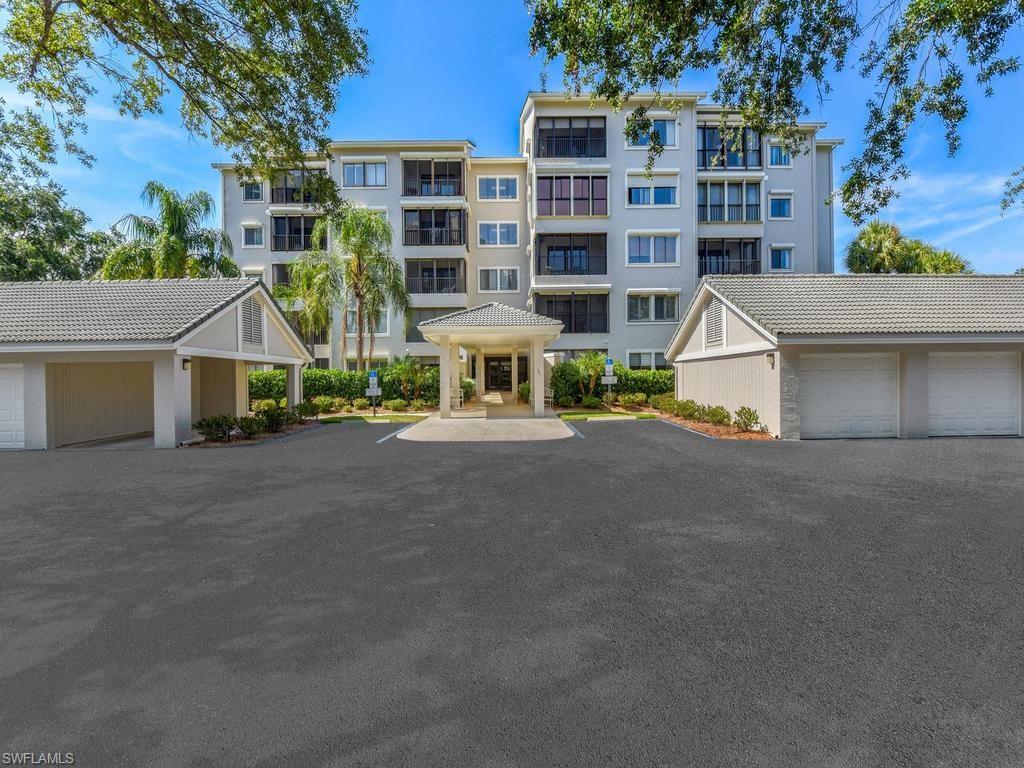 ARBOR TRACE - Residential