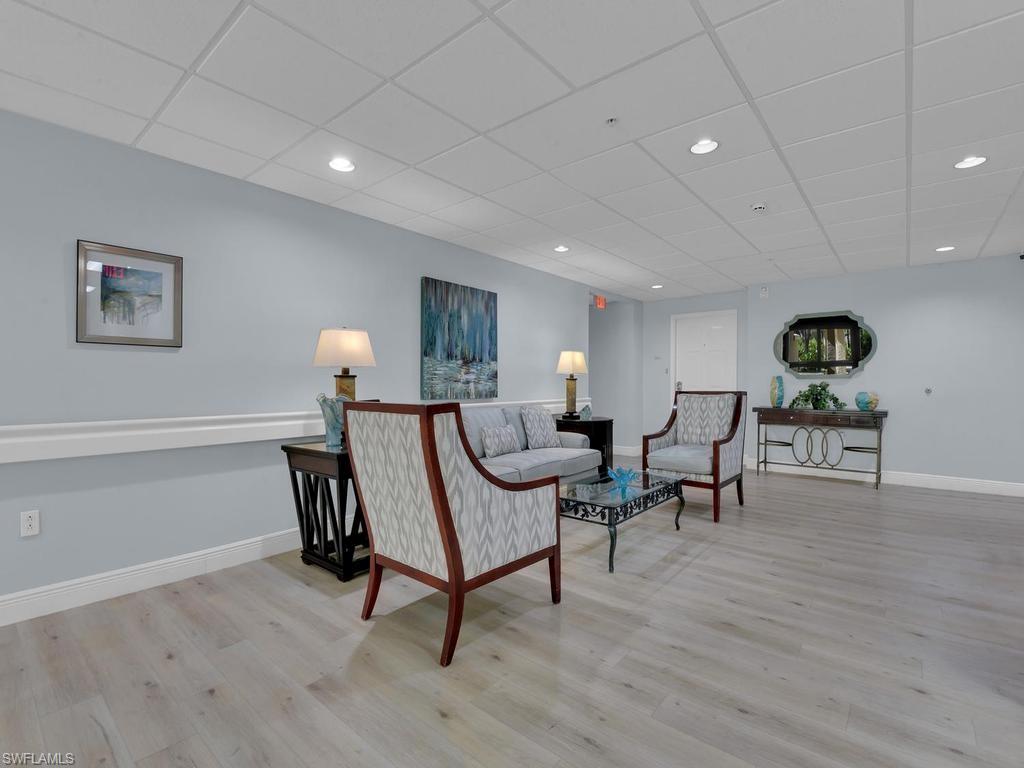 ARBOR TRACE - Residential